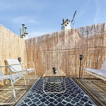 Skyline,downtown Station, Terrace, Netflix * Reims