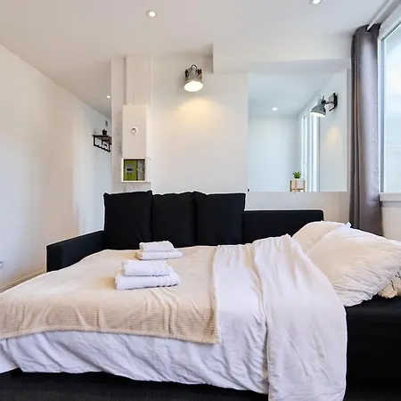 Skyline,downtown Station, Terrace, Netflix Reims