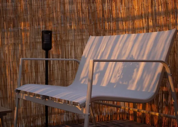 Skyline,downtown Station, Terrace, Netflix ריימס