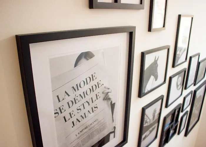 Skyline,downtown Station, Terrace, Netflix