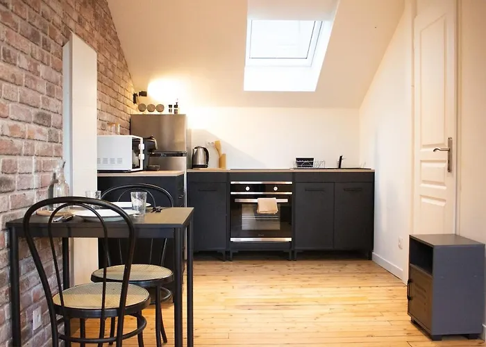 Skyline,downtown Station, Terrace, Netflix דירה *